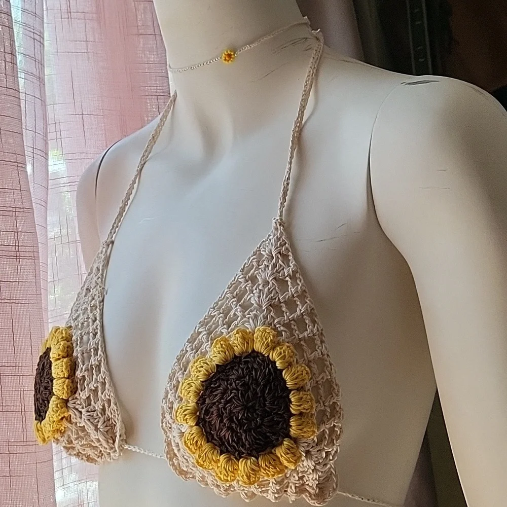 Choker - Picture 2 of 3
